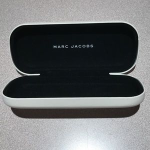 MARC JACOBS HARD EYEGLASSES CASE